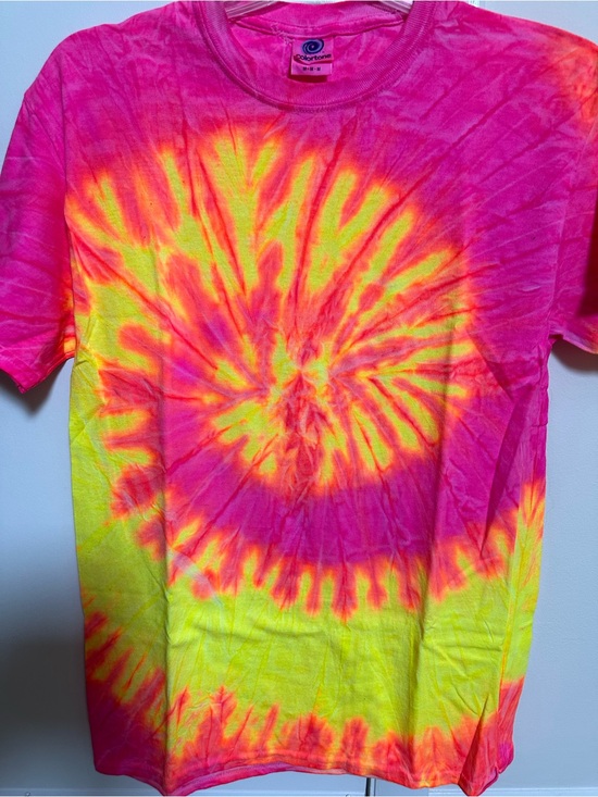 Color tone Tops - Bright Pink & Yellow Tie-Dye Short Sleeve Tee